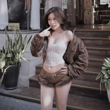 elinasama2511